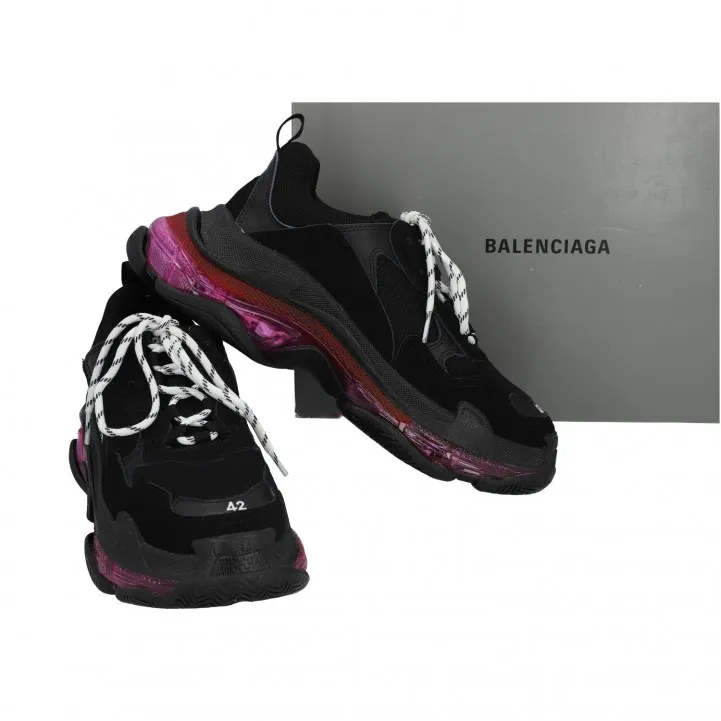 BALENCIAGA Sneaker 'TRIPLE S', Gr. 42, akt. NP.: 895,-€.