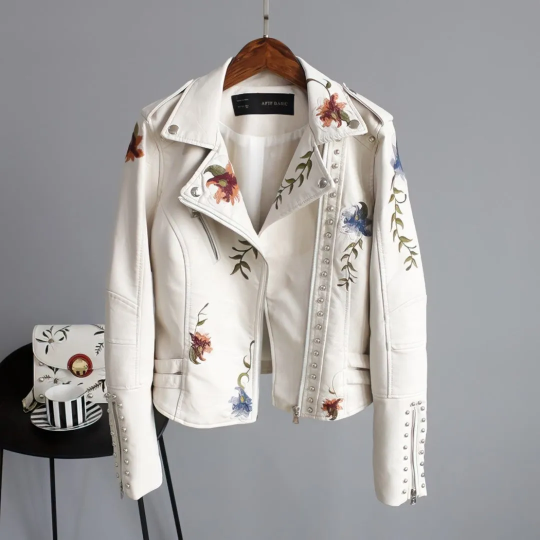 Heidi-Mode | Elegante taillierte Winterjacke